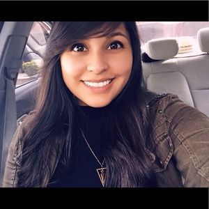 Meet your Posher, Deanna